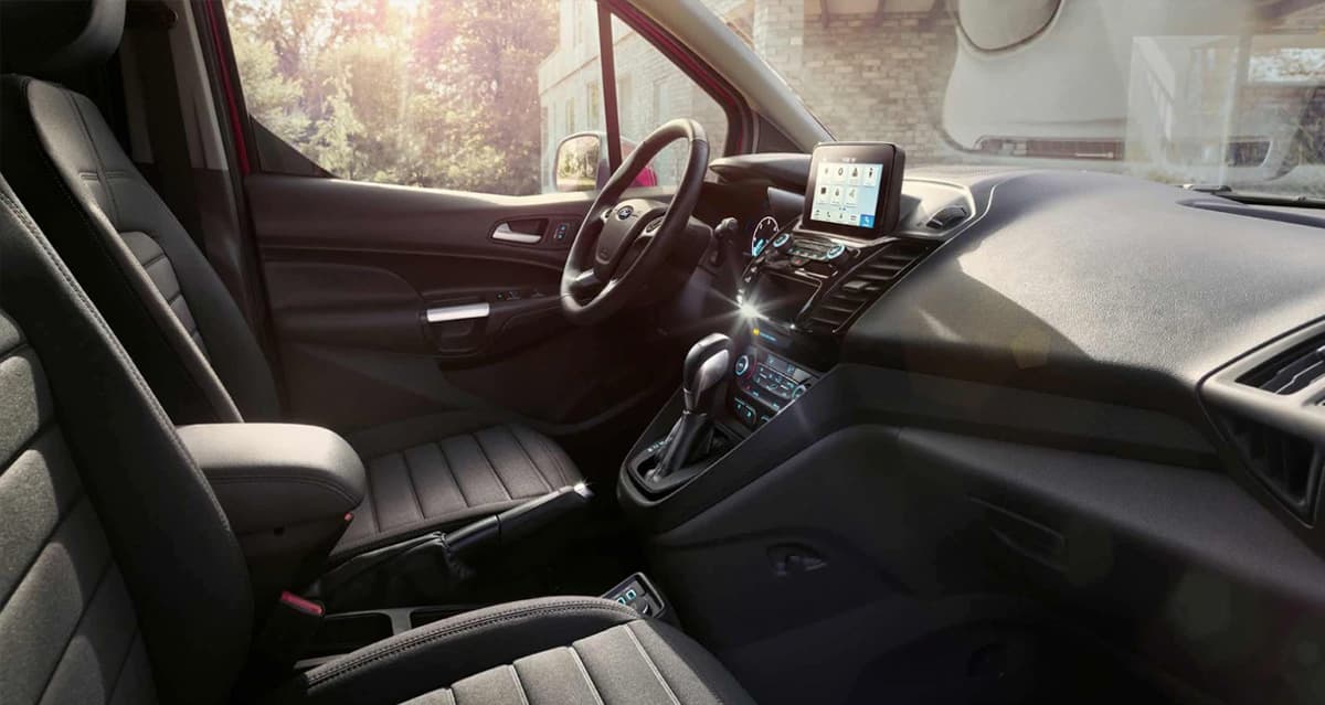 diseño interior ford tourneo connect