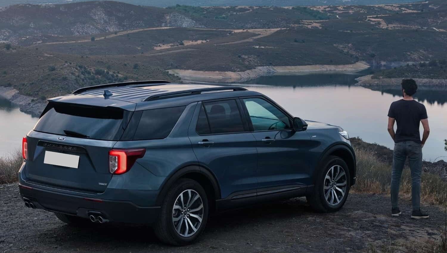 Ford Explorer parte de atrás Ford Explorer parte de atras